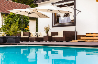 3 styles de piscines tendance à faire construire chez soi ?